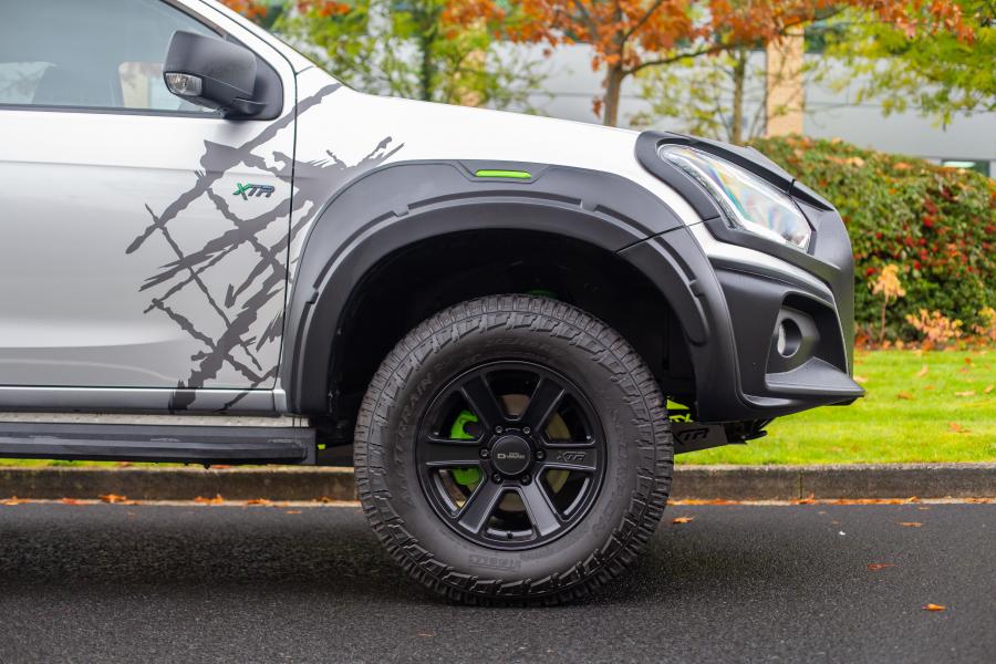 Колеса Isuzu D-Max XTR 2019 года  (UK) (фото 37 из 40)